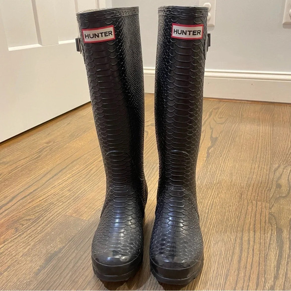 Hunter Limited Edition Carnaby Boa Embossed Tall Rain Boot US Size 5 - Picture 2 of 13